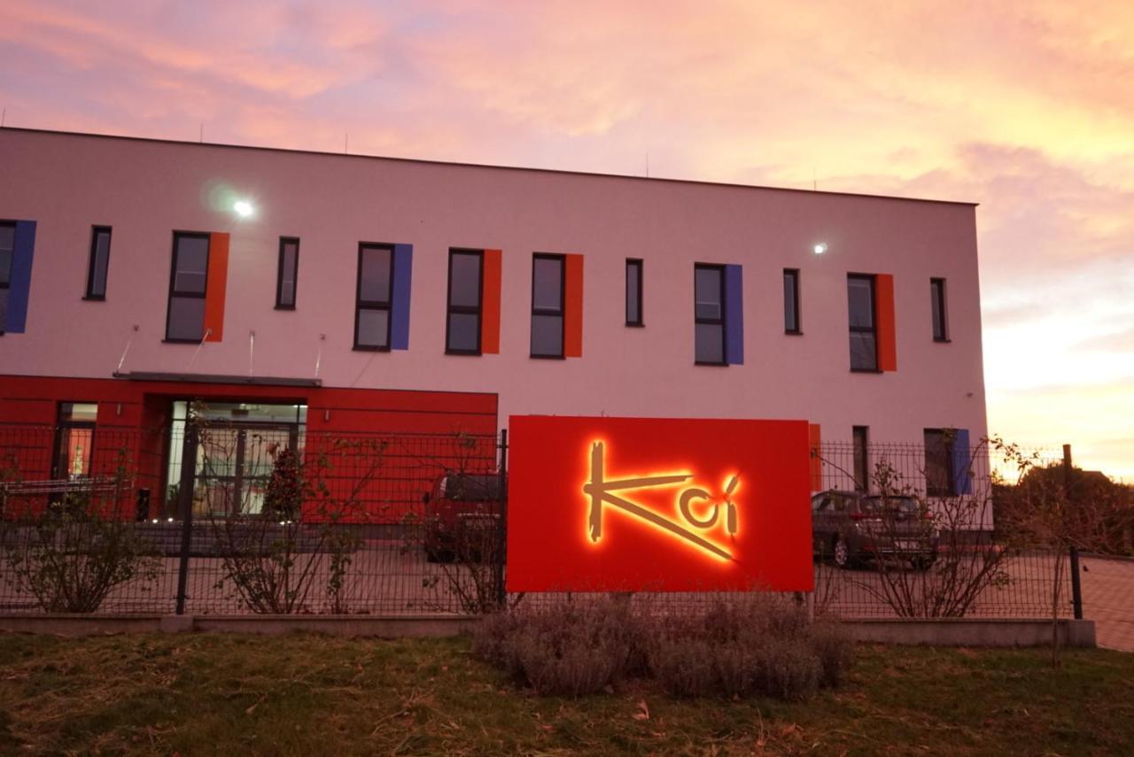 Koi Restaurant And Guest House Żory Exterior foto